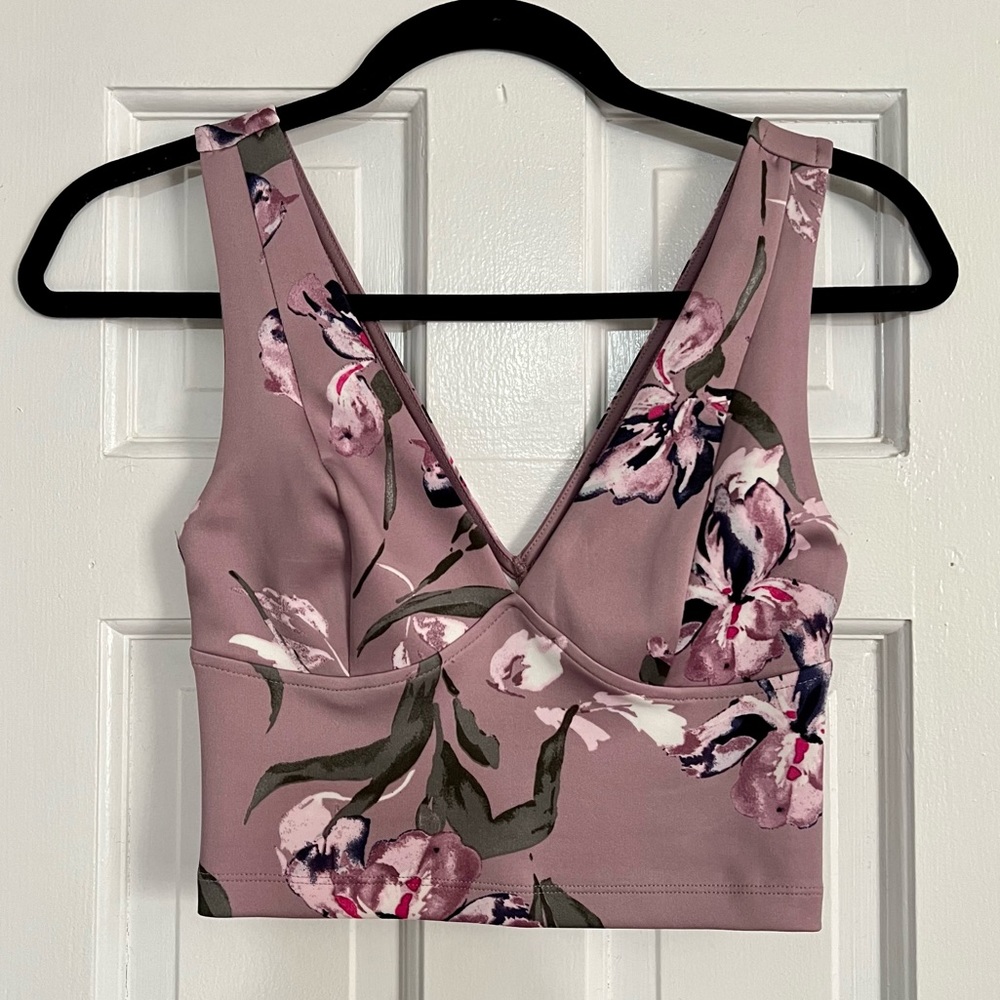 NWOT Dynamite Women’s Floral Crop Top